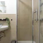 Noor - Dolce Flair In Center Apartment *