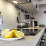Noor - Dolce Flair In Center Apartment *