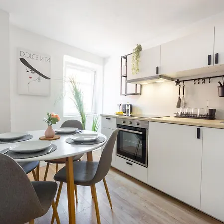Dolce Flair In Center Apartmán *