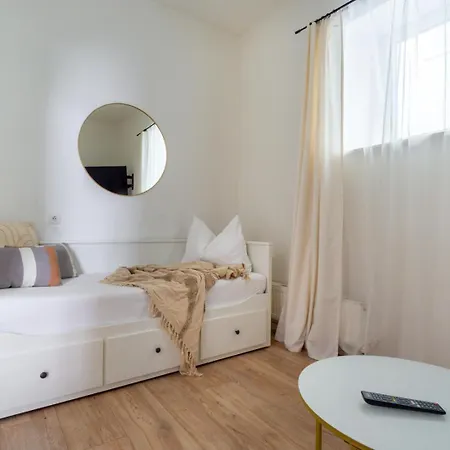 Dolce Flair In Center Apartmán