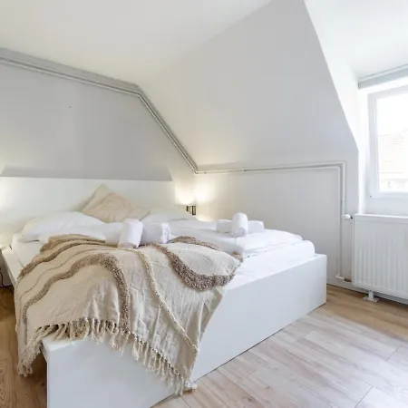Noor - Dolce Flair In Center Apartman *