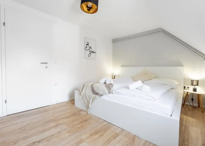 Noor - Dolce Flair In Center * Γκρατς