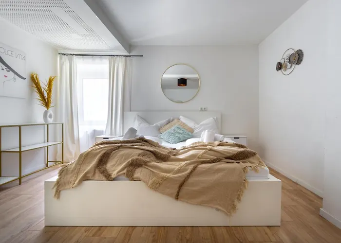 Noor - Dolce Flair In Center Γκρατς