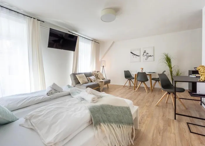 Noor - Dolce Flair In Center * Γκρατς