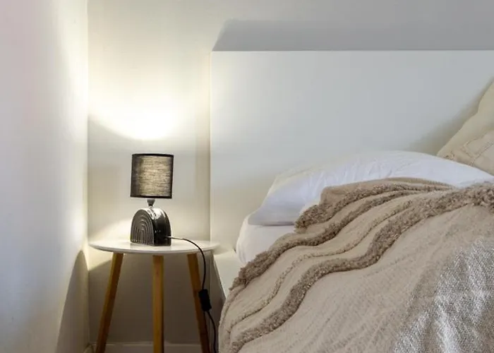 Noor - Dolce Flair In Center * Γκρατς