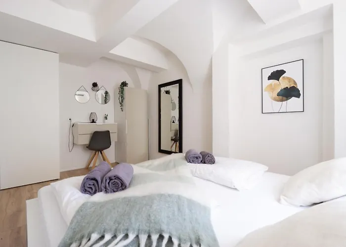 Noor - Dolce Flair In Center Γκρατς