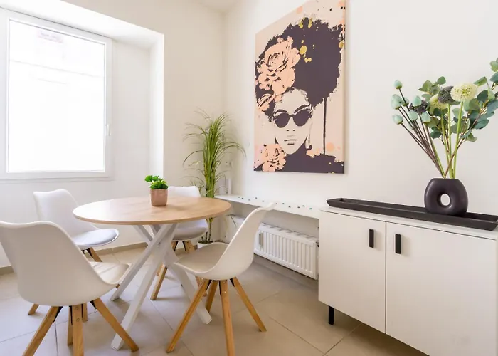 アパート Noor - Dolce Flair In Center